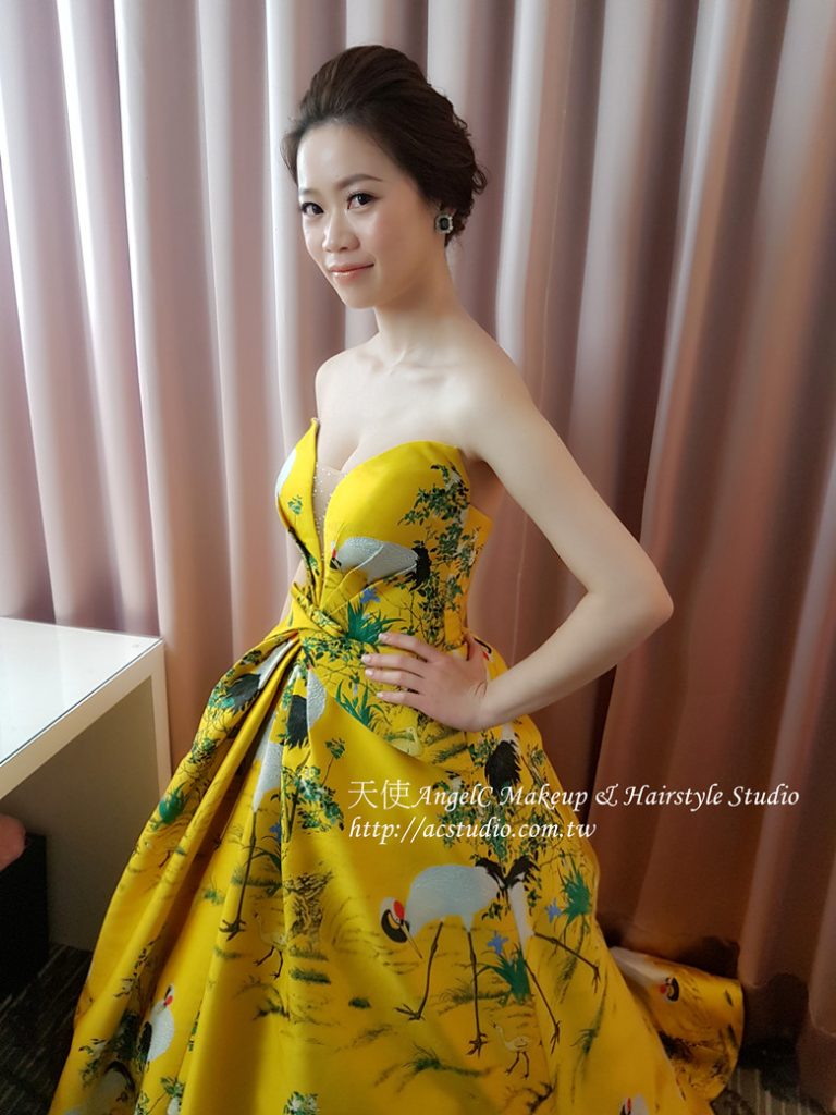 中國風 黃色禮服 時尚黃色禮服 大氣耳環 時尚耳環 寶石耳環
